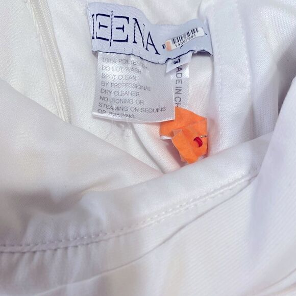 Ieena Long White Off Shoulder Gown Sz 4 - Picture 9 of 11